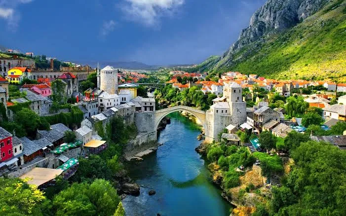 Uçaklı Balkan Turları
