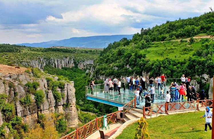 Batı Karadeniz Abant Safranbolu Amasra Turu (1 Gece Konaklamalı)