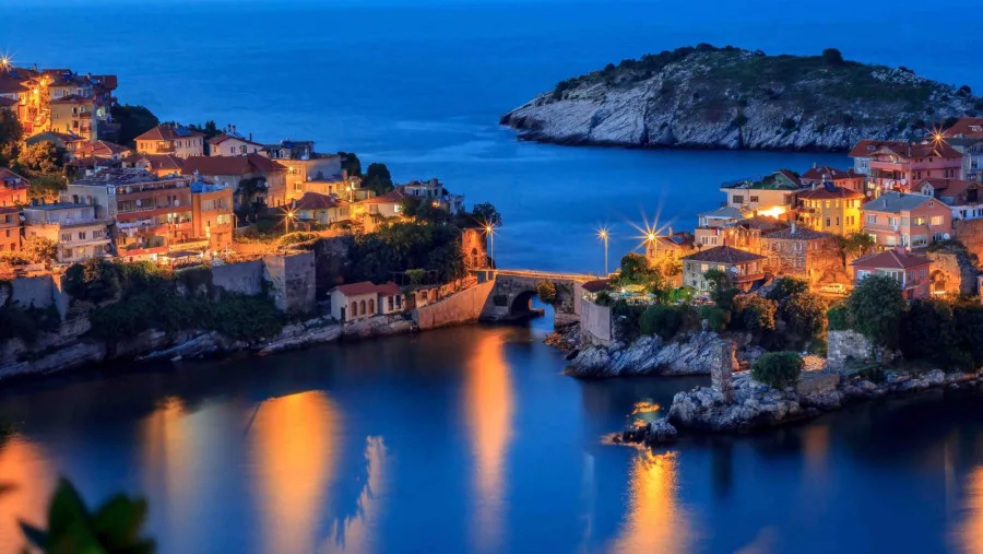 Batı Ve Orta Karadeniz Amasra Safranbolu Kastamonu Sinop Samsun Amasya Turu (2 Gece Otel Konaklamalı)