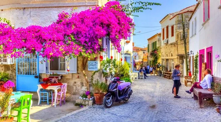 Bozcaada Assos Ayvalık Cunda Turu / 1 Gece Otel Konaklamalı