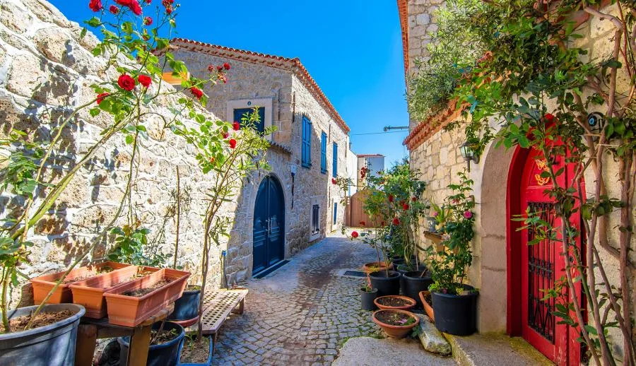 Bozcaada Ayvalık Çeşme Kuşadası Pamukkale Salda Gölü Turu / 2 Gece Otel Konaklamalı