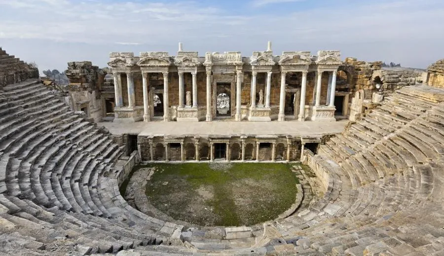 Bozcaada Ayvalık Çeşme Kuşadası Pamukkale Salda Gölü Turu / 2 Gece Otel Konaklamalı