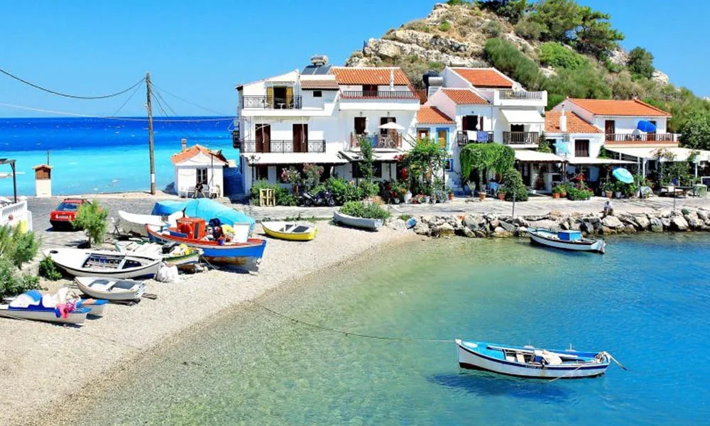 Egenin Saklı Köyleri Alaçatı Sığacık Seferihisar Foça Turu (2 Gece Otel Konaklamalı)