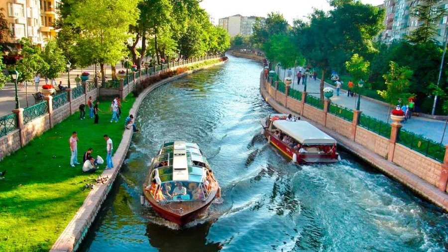 Günübirlik Eskişehir Masal Şatosu Odunpazarı Turu