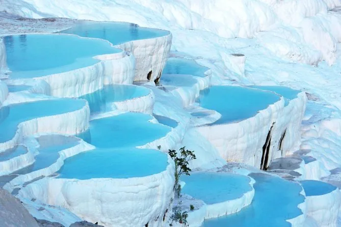İzmir Çeşme Alaçatı Kuşadası Şirince Efes Pamukkale Turu 2 Gece Otel Konaklamalı