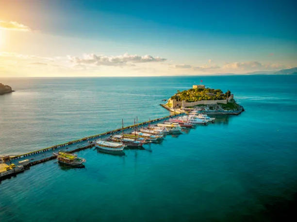 İzmir Çeşme Alaçatı Kuşadası Şirince Efes Pamukkale Turu 2 Gece Otel Konaklamalı