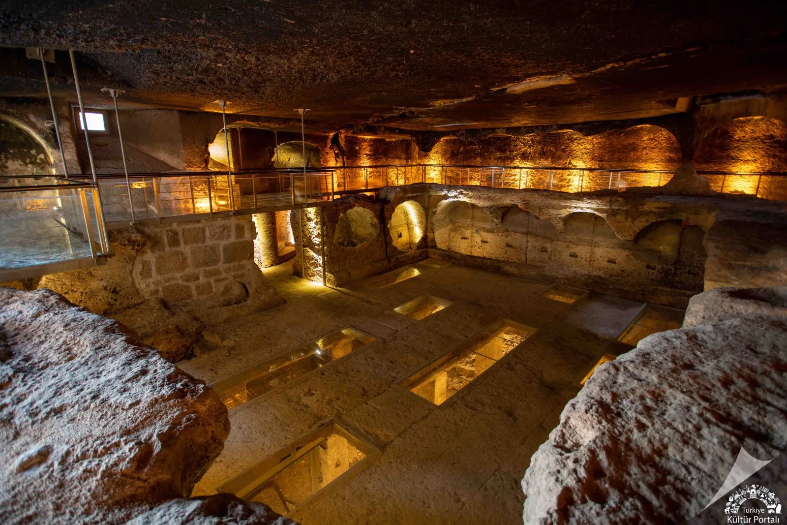 Uçaklı Butik Gaziantep Urfa Mardin Diyarbakır Gap Turu (2 Gece Otel Konaklamalı)