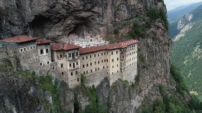 Uçaklı Kuzey Yıldızı Doğu Karadeniz Yaylaları ve Batum Turu (4 Gece Otel Konaklamalı)